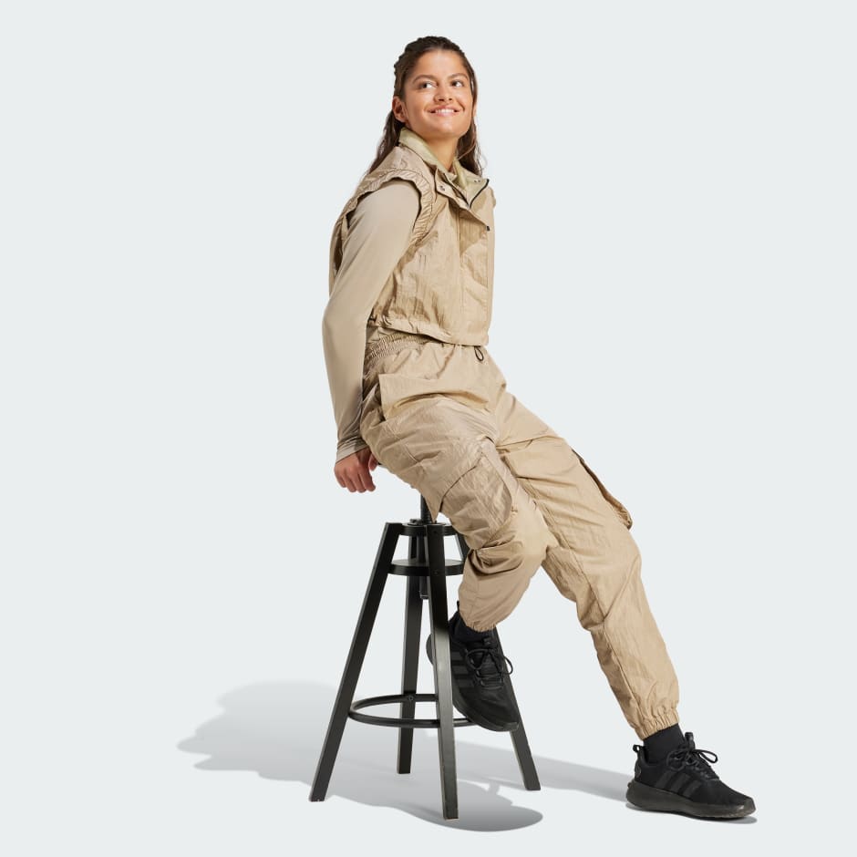 adidas City Escape Crop Vest - Image 2